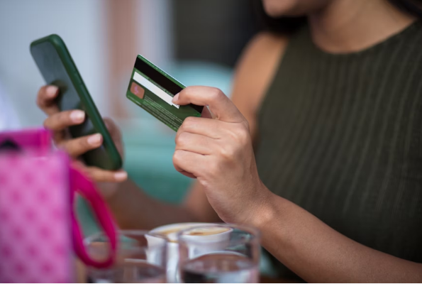 Cresce adesão ao cartão de crédito do Mercado Pago entre consumidores brasileiros - Imagem do artigo original