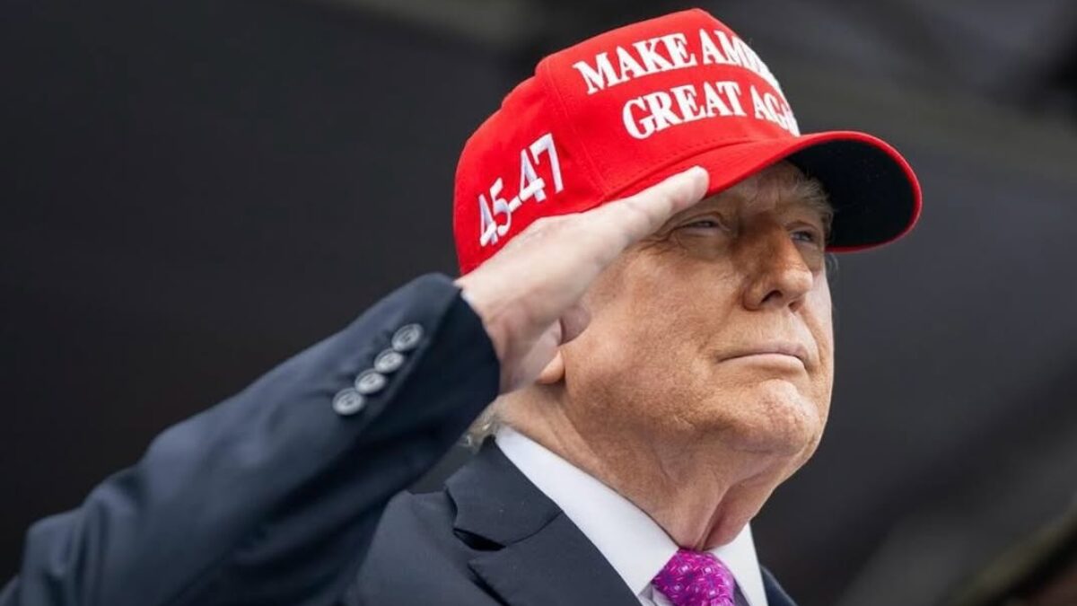 Tribunal federal dos EUA considera ilegais tarifas impostas por Donald Trump e fixa prazo para recurso - Imagem do artigo original