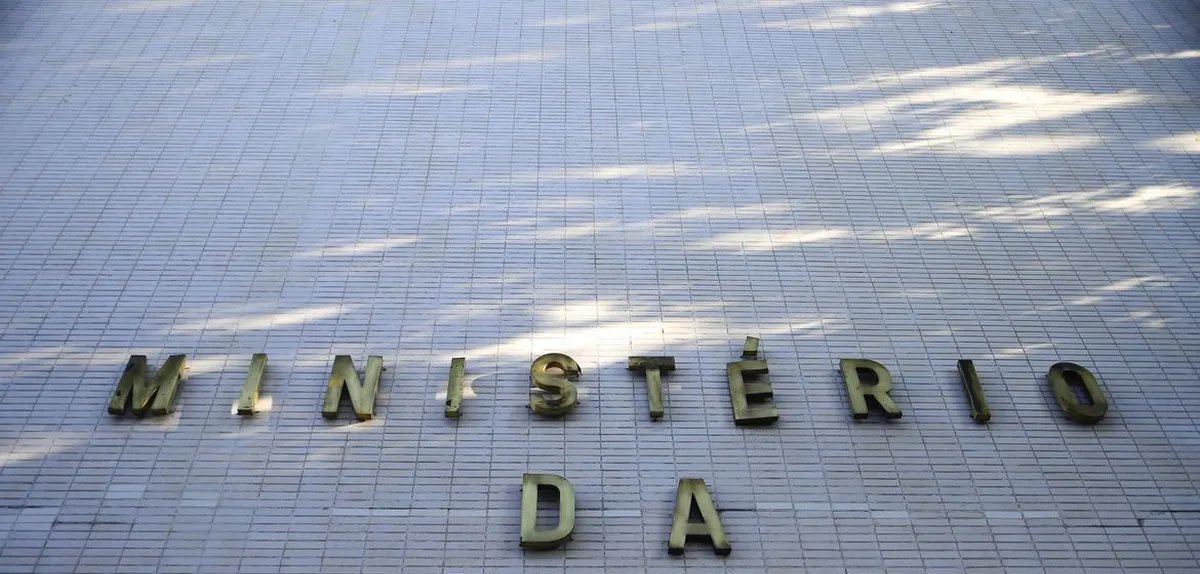 EUA impõem restrições a Padilha, diz Ministério da Saúde - Imagem do artigo