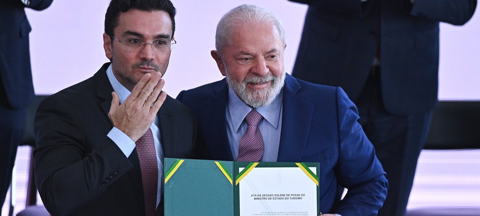 Ministro do Turismo deixa governo após pressão partidária - Imagem do artigo