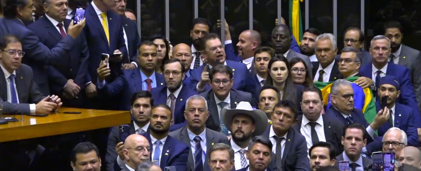 Anistia ampla: oposição quer incluir perdão a Bolsonaro - Imagem do artigo