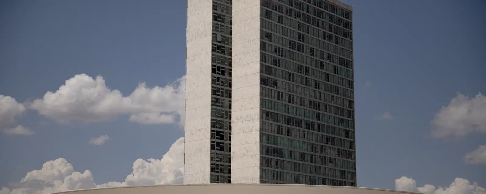 PEC da Blindagem retoma debate sobre imunidade parlamentar - Imagem do artigo