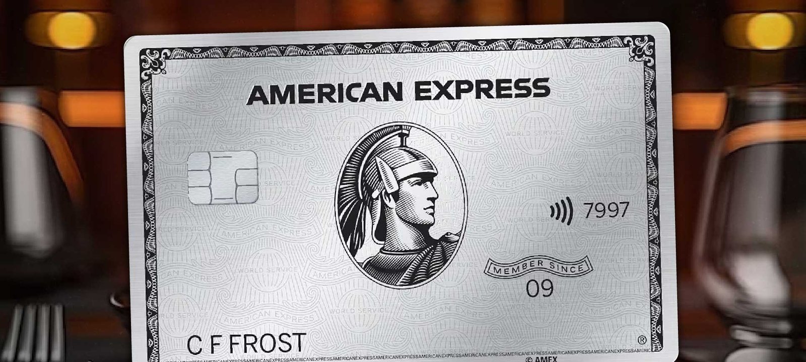 Amex Platinum eleva anuidade a US$ 895 e amplia benefícios - Imagem do artigo