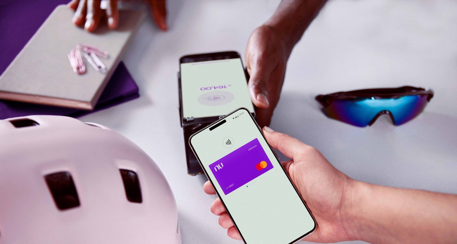 Cartão de crédito Nubank para jovens tem limite na Caixinha - Imagem do artigo