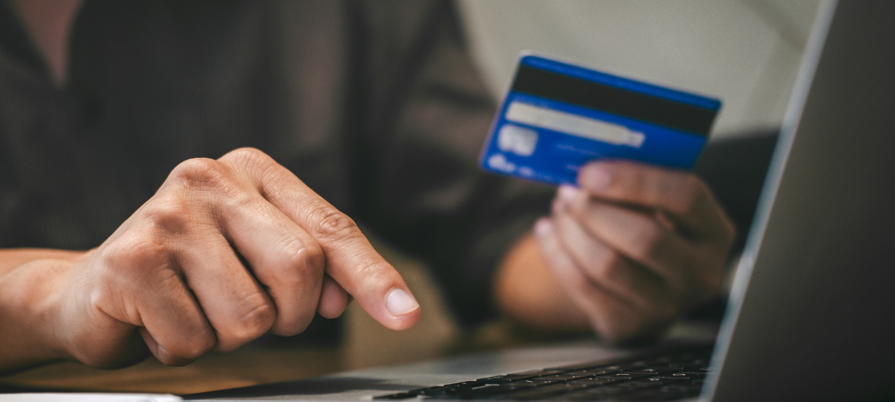 Cartão de crédito rotativo sobe para 451,5% ao ano - Imagem do artigo