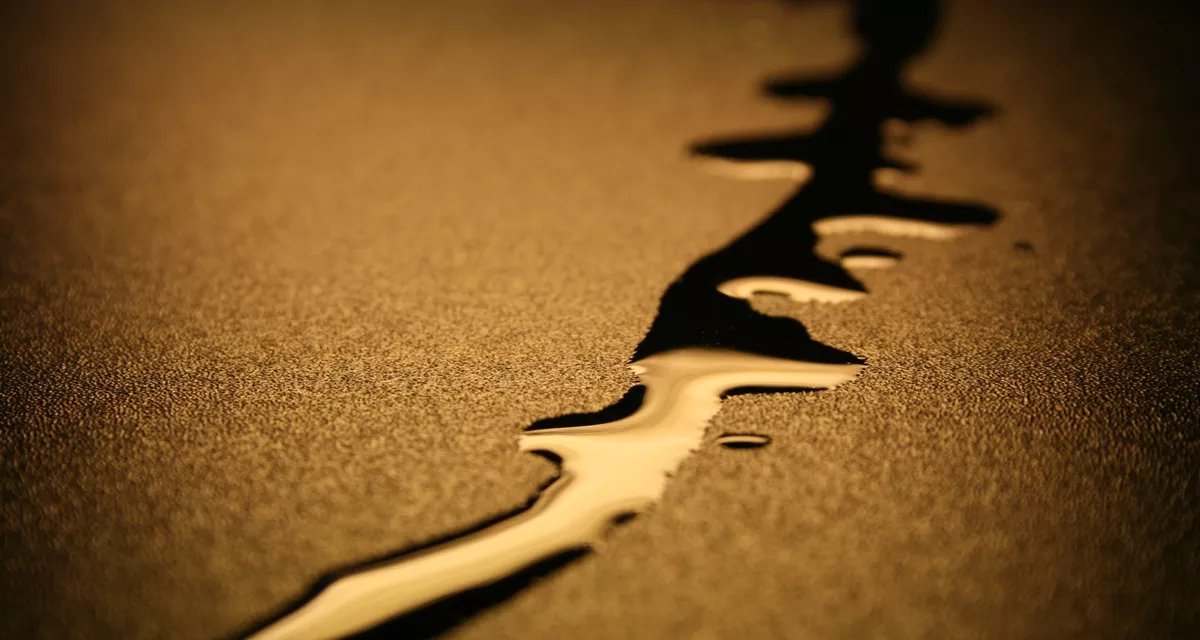 Ações da Petrobras afundam com queda do preço do petróleo - Imagem do artigo