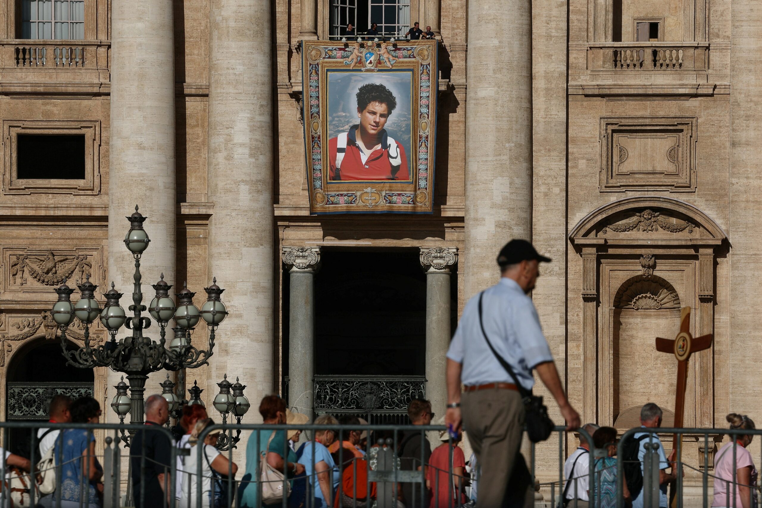 Vaticano canoniza Carlo Acutis, primeiro santo millennial e “padroeiro da internet” - Imagem do artigo original
