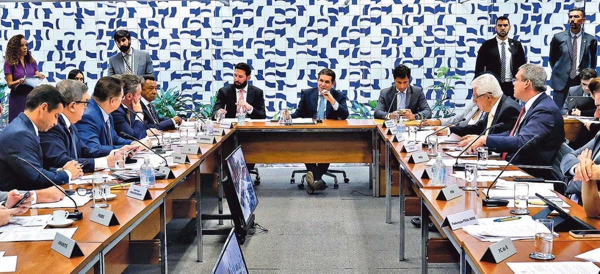 Planalto mobiliza ministros para frear urgência da anistia a Bolsonaro na Câmara - Imagem do artigo original