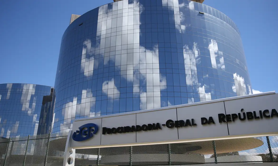 MPF solicita suspensão imediata de concursos da Marinha por descumprimento da Lei de Cotas - Imagem do artigo original