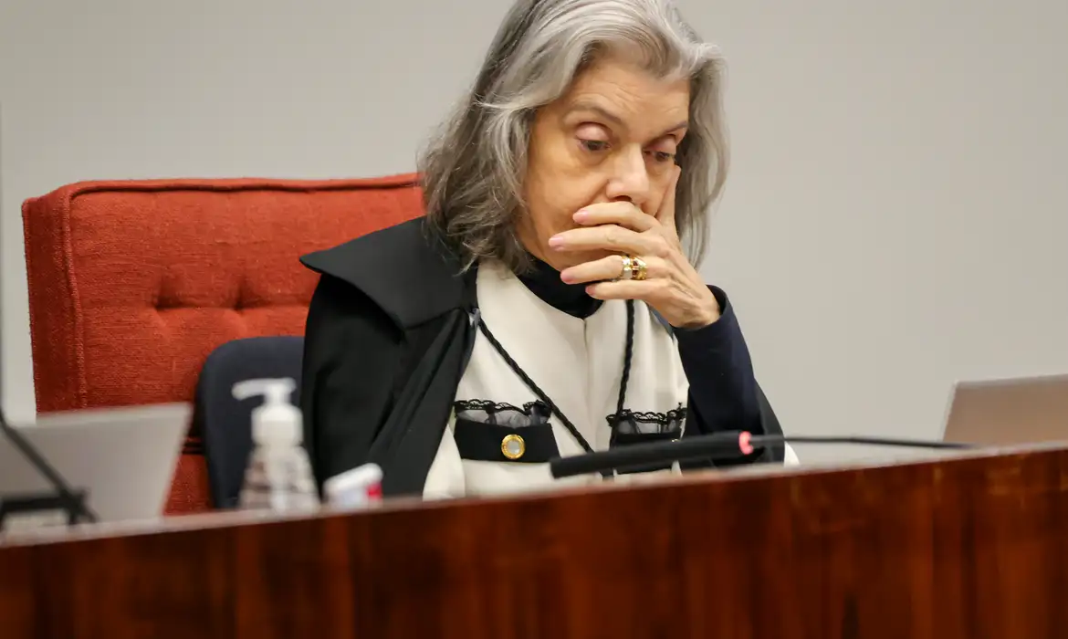Cármen Lúcia deve definir maioria do STF sobre condenação de Bolsonaro - Imagem do artigo original
