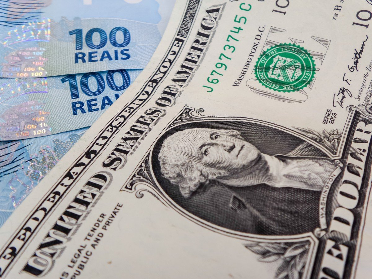 Dólar recua para R$ 5,35 e mercado vê espaço para real ganhar força - Imagem do artigo original