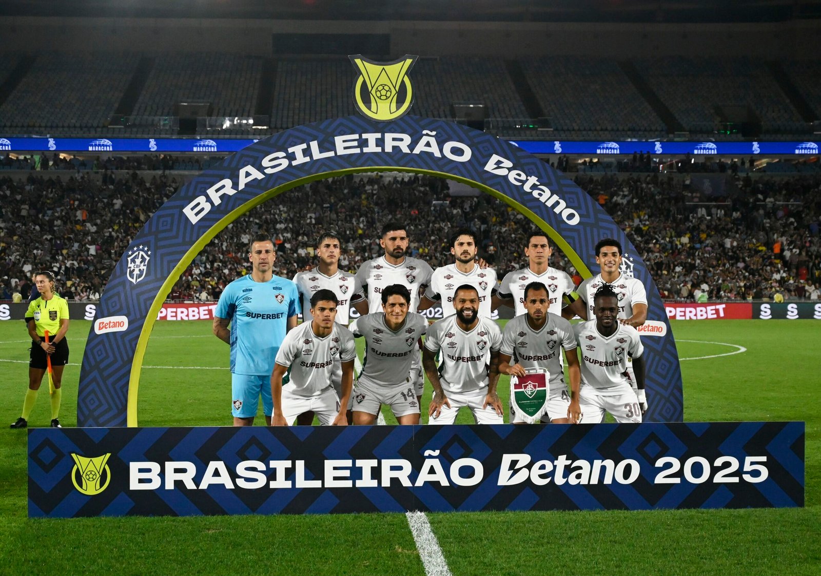 Fluminense escala reservas, perde para o Corinthians e técnico Renato recebe pior nota - Imagem do artigo original