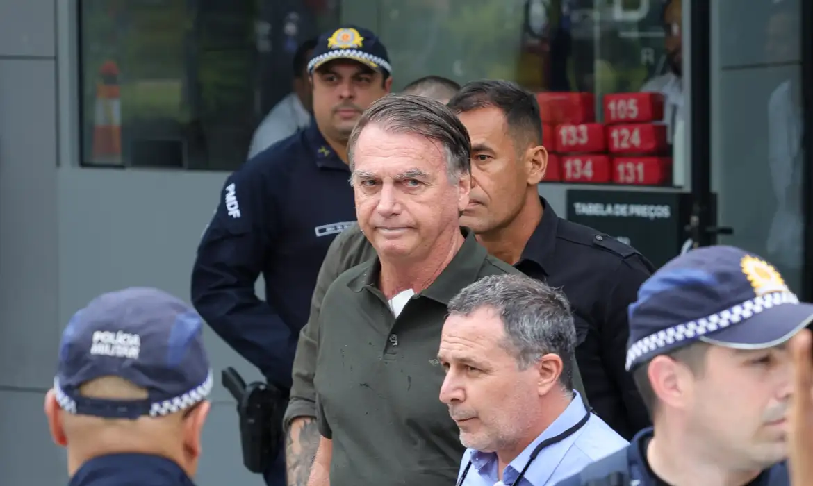 Moraes cobra relatório da Polícia Penal sobre escolta que levou Bolsonaro ao hospital - Imagem do artigo original