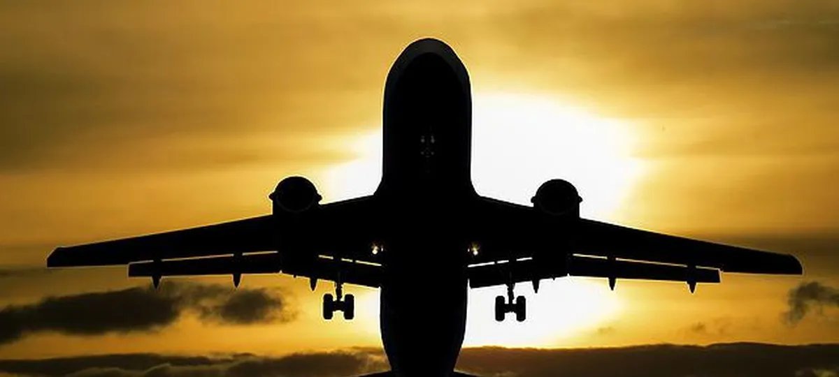 Brasileiro prefere avião e gasta mais no Nordeste, mostra IBGE - Imagem do artigo