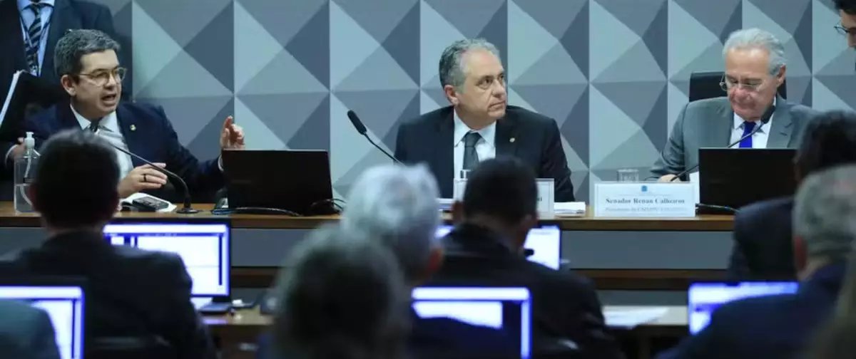 MP alternativa ao IOF avança após aprovação em comissão - Imagem do artigo