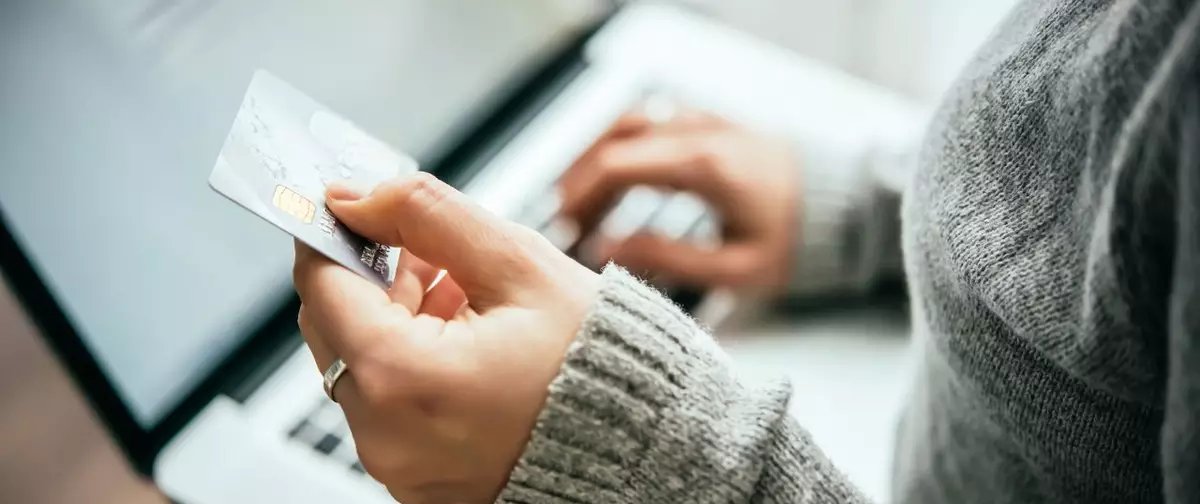 Cartão de crédito: dicas práticas para evitar dívidas - Imagem do artigo