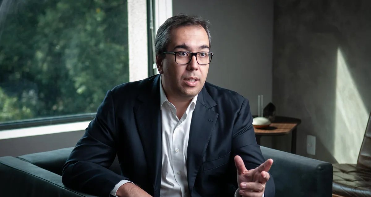 Real segue atrativo apesar de risco de fluxo negativo - Imagem do artigo