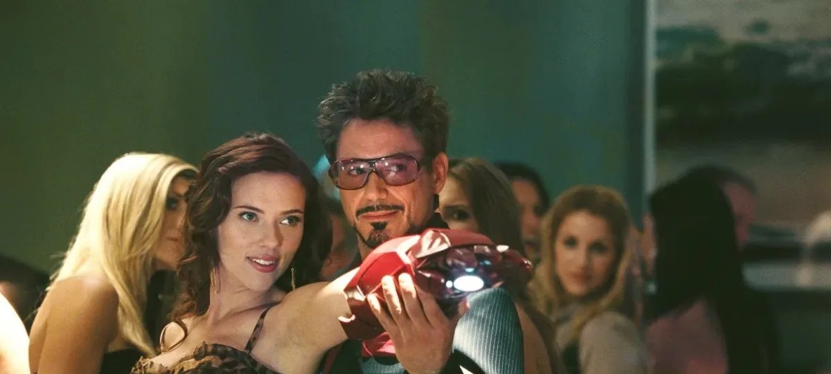 Elon Musk em Homem de Ferro 2: bilionário aparece aos 26:52 - Imagem do artigo