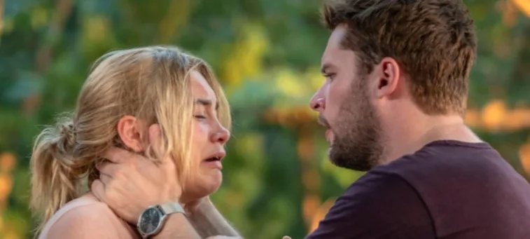 Florence Pugh relata depressão após filmar Midsommar - Imagem do artigo