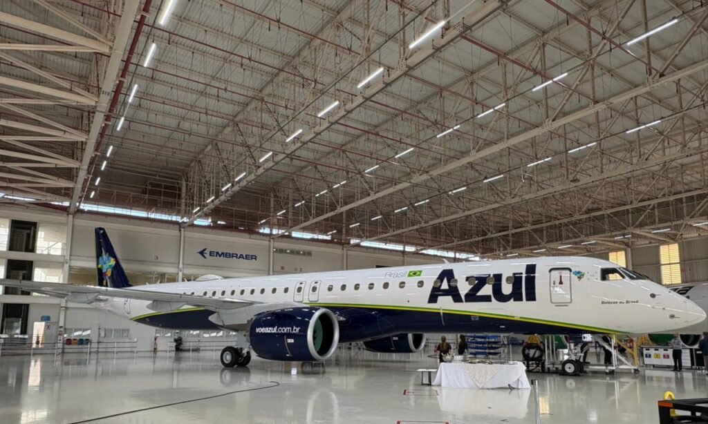 Azul recebe jato Embraer 195-E2 e inicia renovação da frota - Imagem do artigo