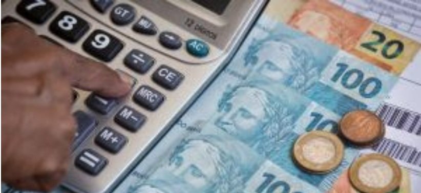 Taxa Selic alta pressiona crédito e encarece consumo - Imagem do artigo