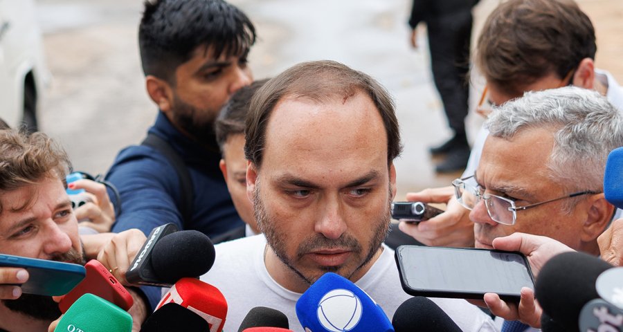 Carlos Bolsonaro cita doenças do pai para defender domiciliar - Imagem do artigo