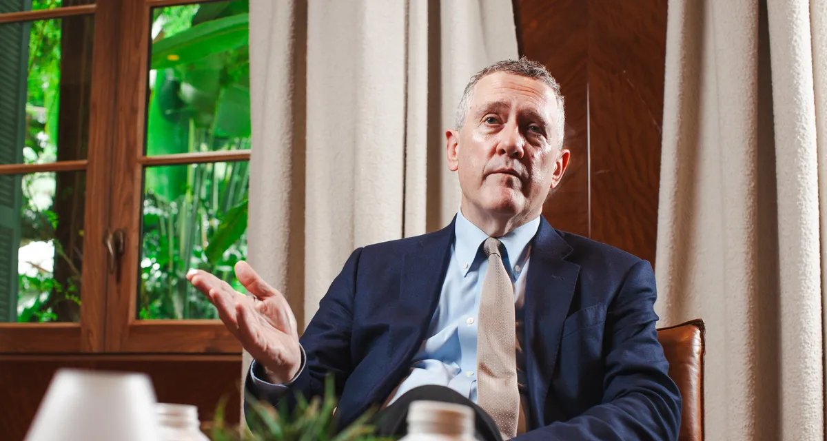 Excesso de data centers nos EUA preocupa Bullard, ex-Fed - Imagem do artigo