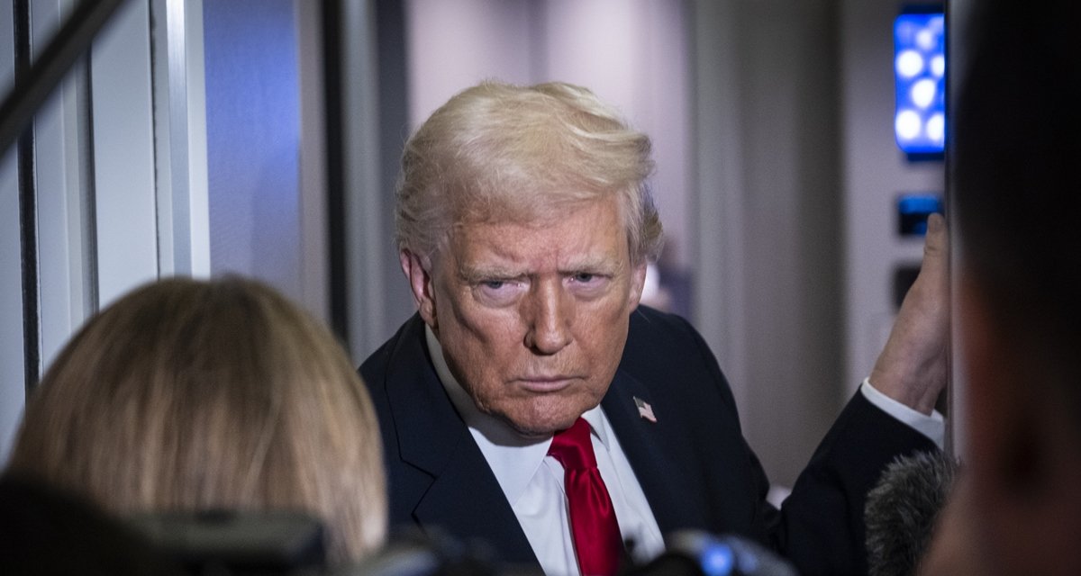 Trump fecha espaço aéreo da Venezuela e eleva tensão - Imagem do artigo