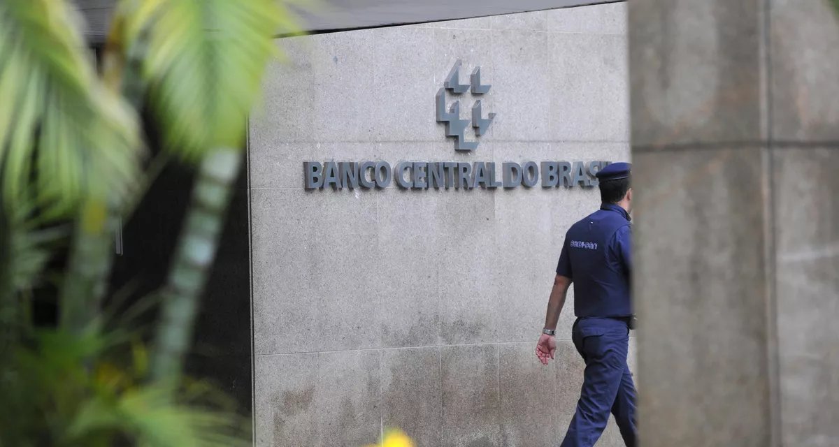 Leilão de linha do Banco Central de até US$ 2 bi na sexta - Imagem do artigo