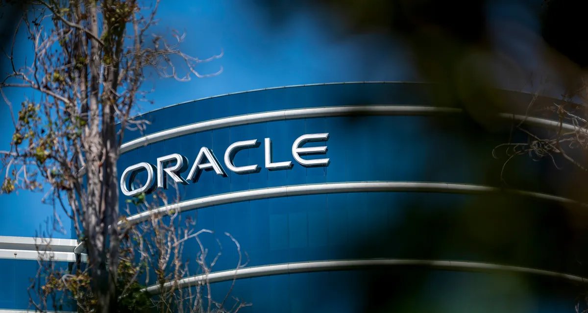 Ações da Oracle sobem, mas mercado mantém desconfiança - Imagem do artigo