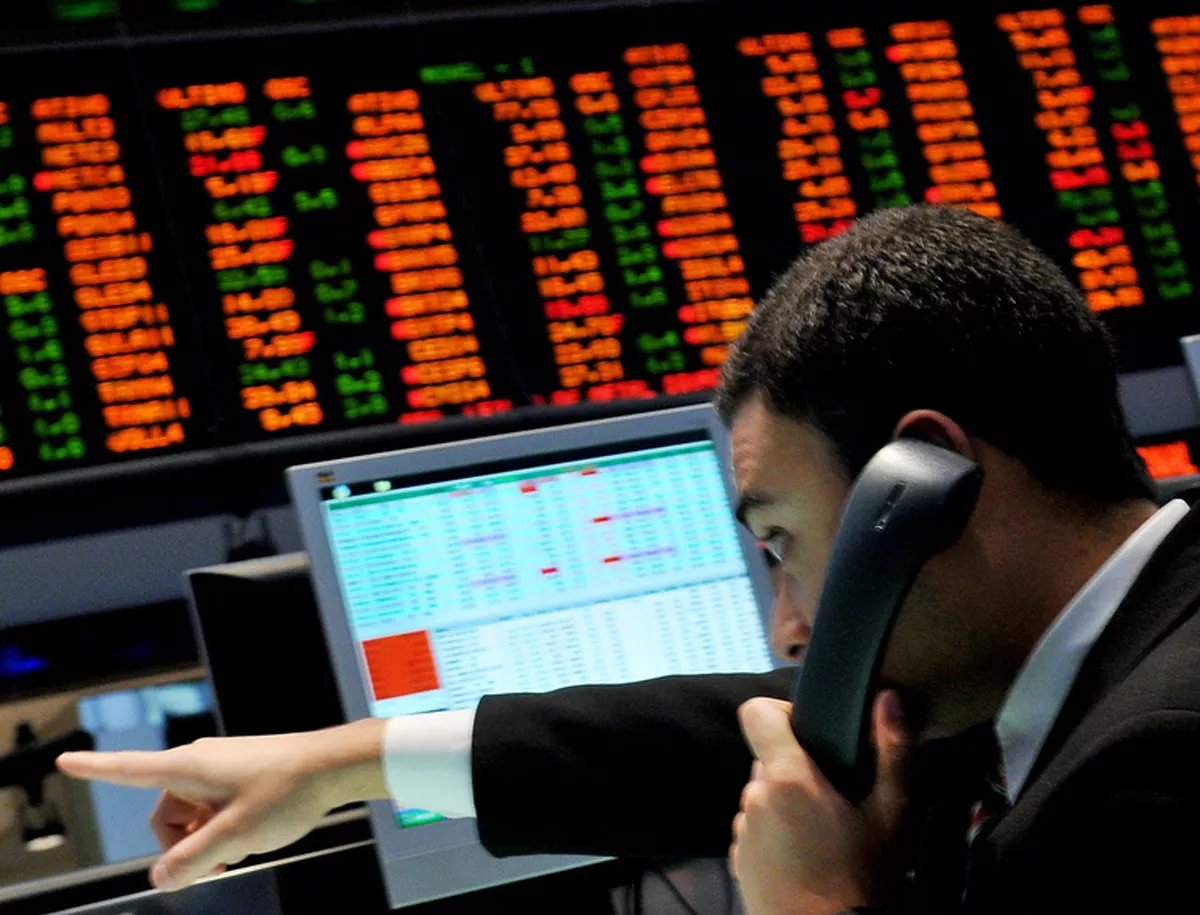 Ibovespa encerra em alta com alívio sobre cenário eleitoral - Imagem do artigo