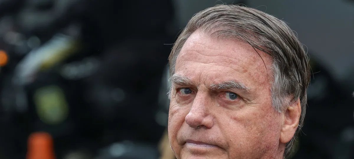 Bolsonaro faz novo procedimento contra soluços prolongados - Imagem do artigo