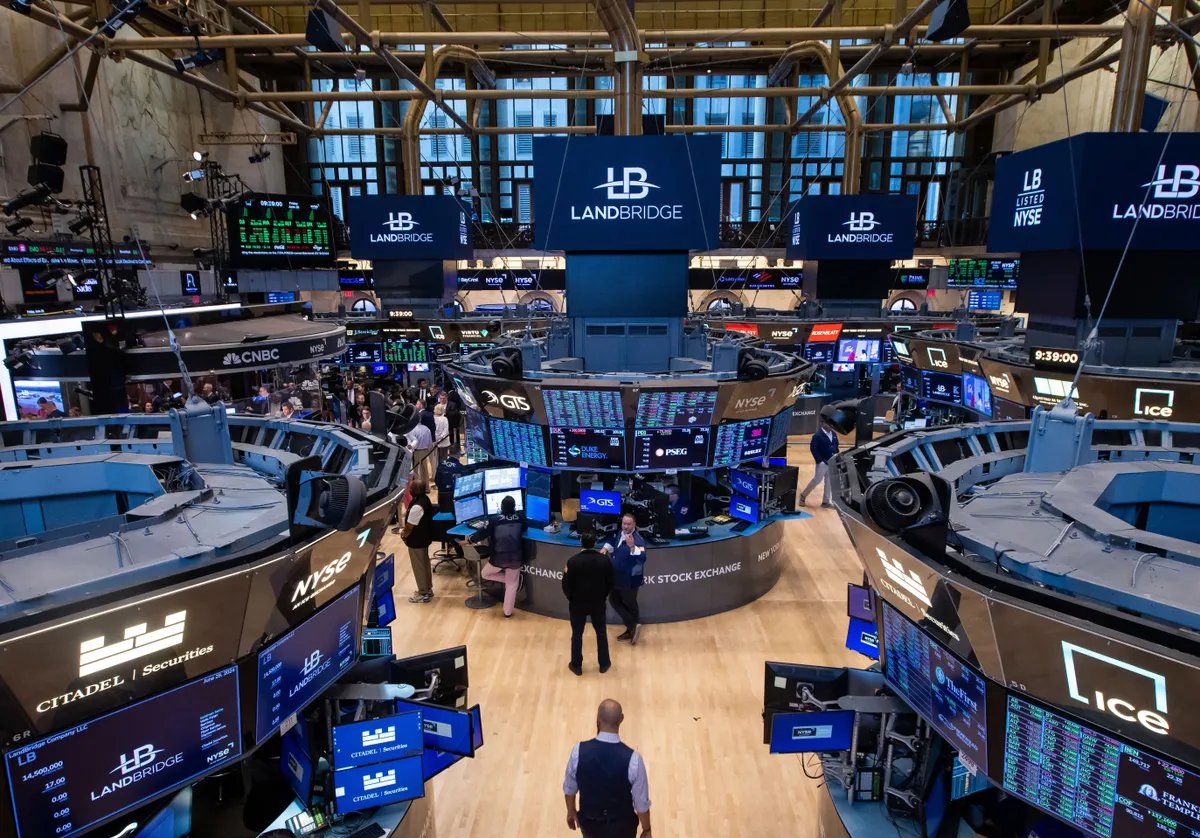 Bolsas de NY caem pelo 4º dia no último pregão de 2025 - Imagem do artigo