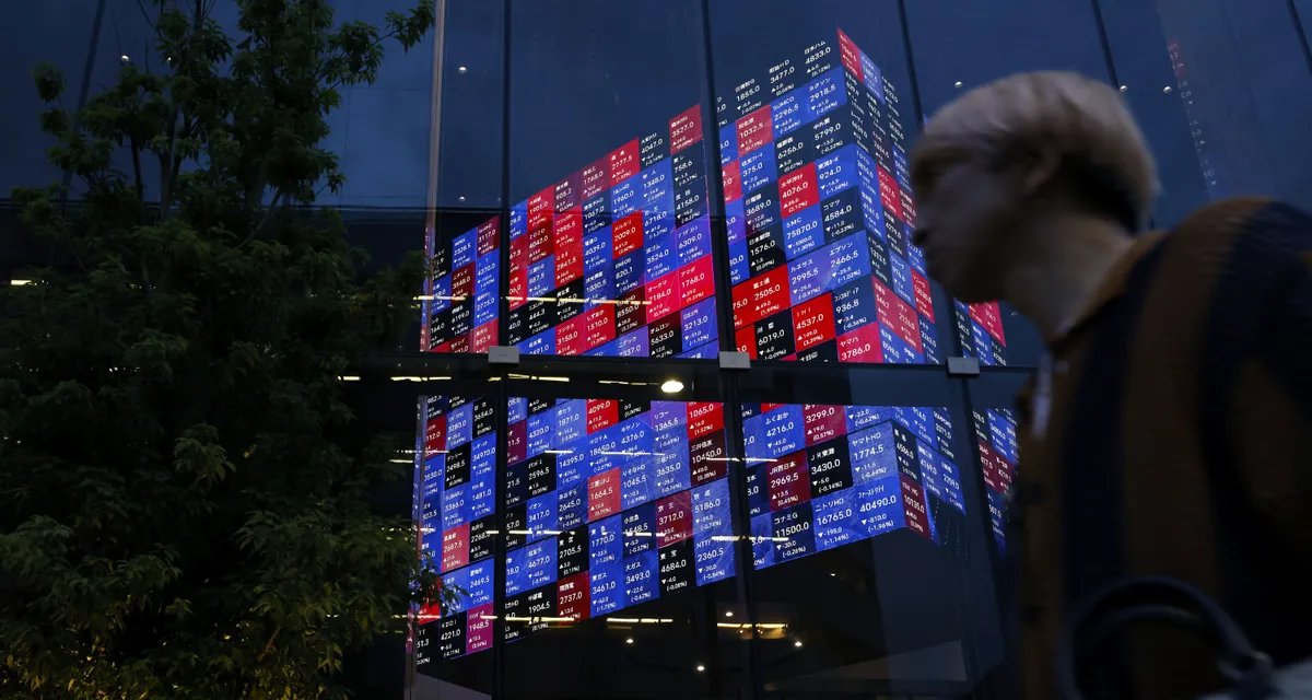 Bolsas asiáticas fecham em alta forte; Seul bate recorde - Imagem do artigo