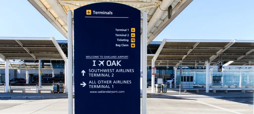 Aeroporto de Oakland volta a liberar acesso ao portão - Imagem do artigo original