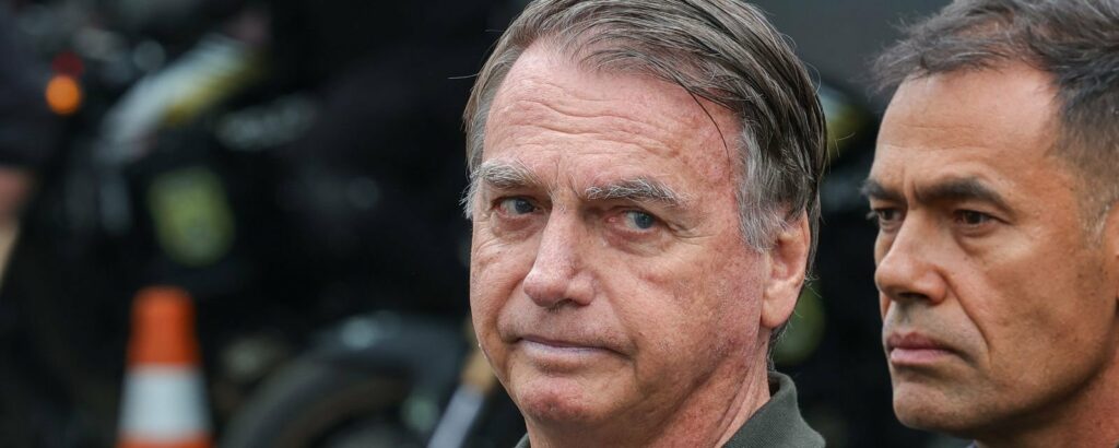 Bolsonaro faz exames no hospital após queda, decide Moraes