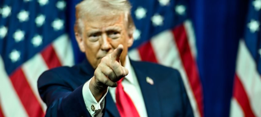 Teto de 10% nos juros do cartão: Trump define limite - Imagem do artigo