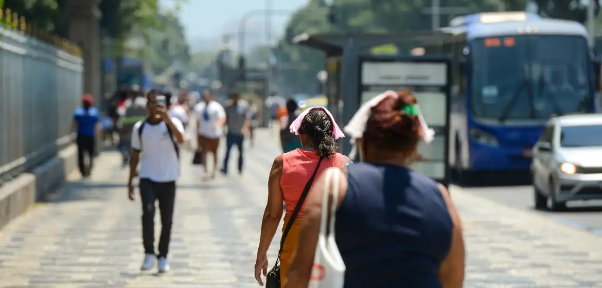 Temperatura no Rio de Janeiro chega a 41°C nesta segunda - Imagem do artigo