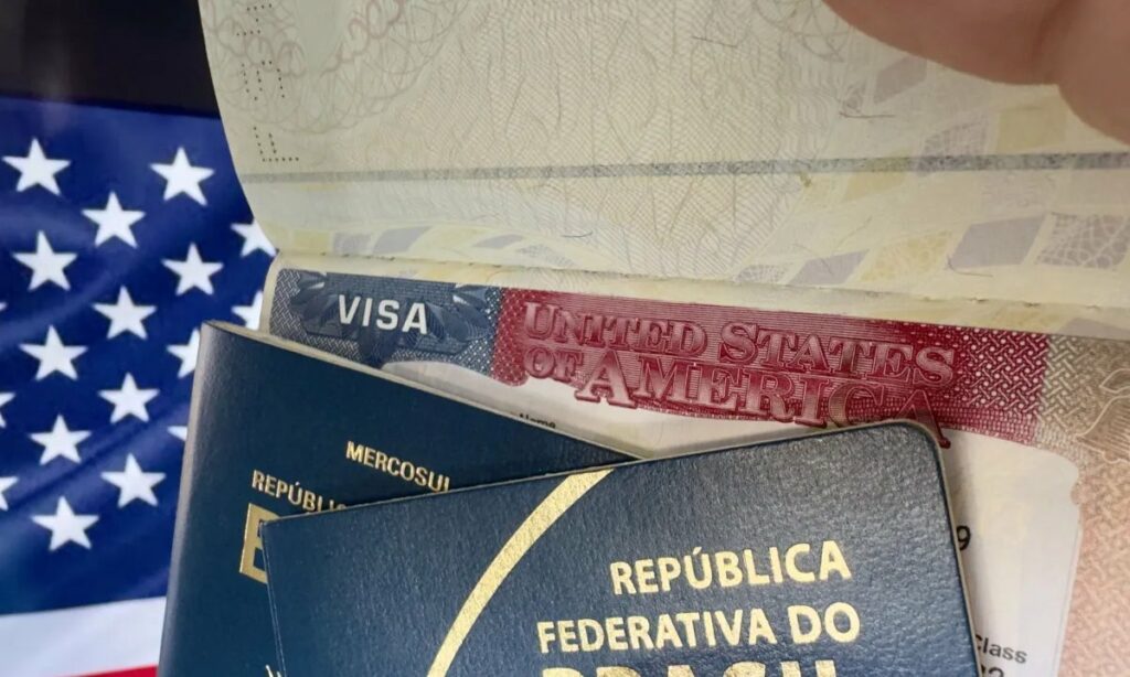 EUA suspendem vistos de imigrante do Brasil e 74 países