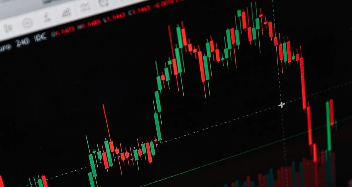 Ata do Copom orienta mercados à espera de corte da Selic - Imagem do artigo
