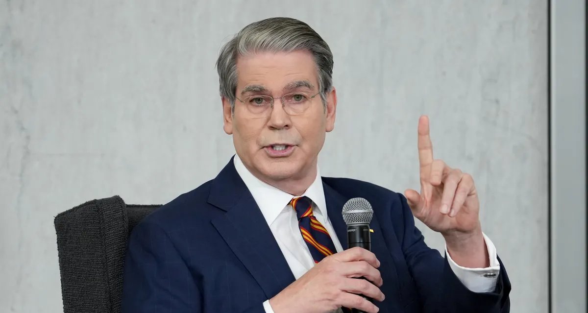 Bessent diz que comentário de Trump foi piada sobre Fed - Imagem do artigo