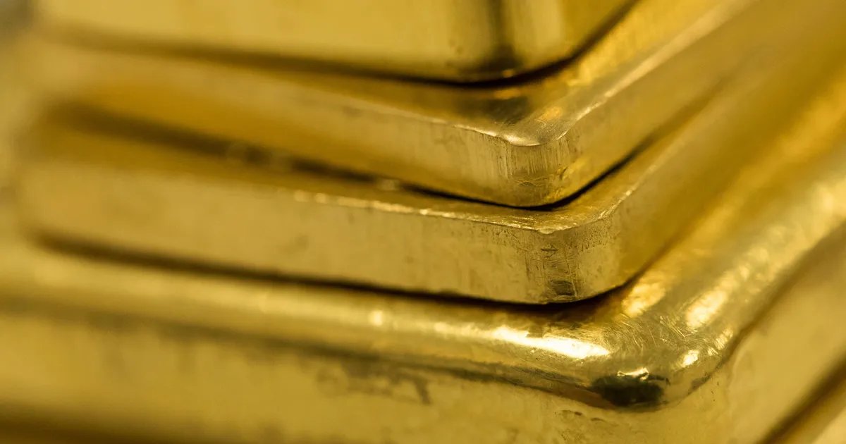 Ouro tem forte avanço após inflação fraca de janeiro nos EUA - Imagem do artigo