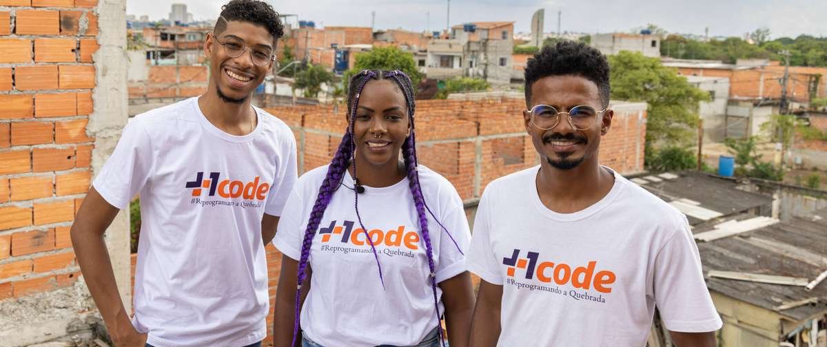 Cursos gratuitos de tecnologia impulsionam carreiras - Imagem do artigo
