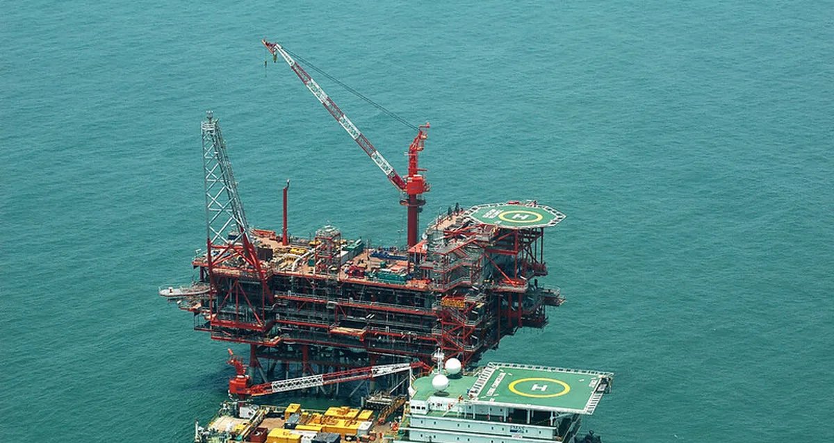 Preço do petróleo encerra semana com alta de 5% - Imagem do artigo