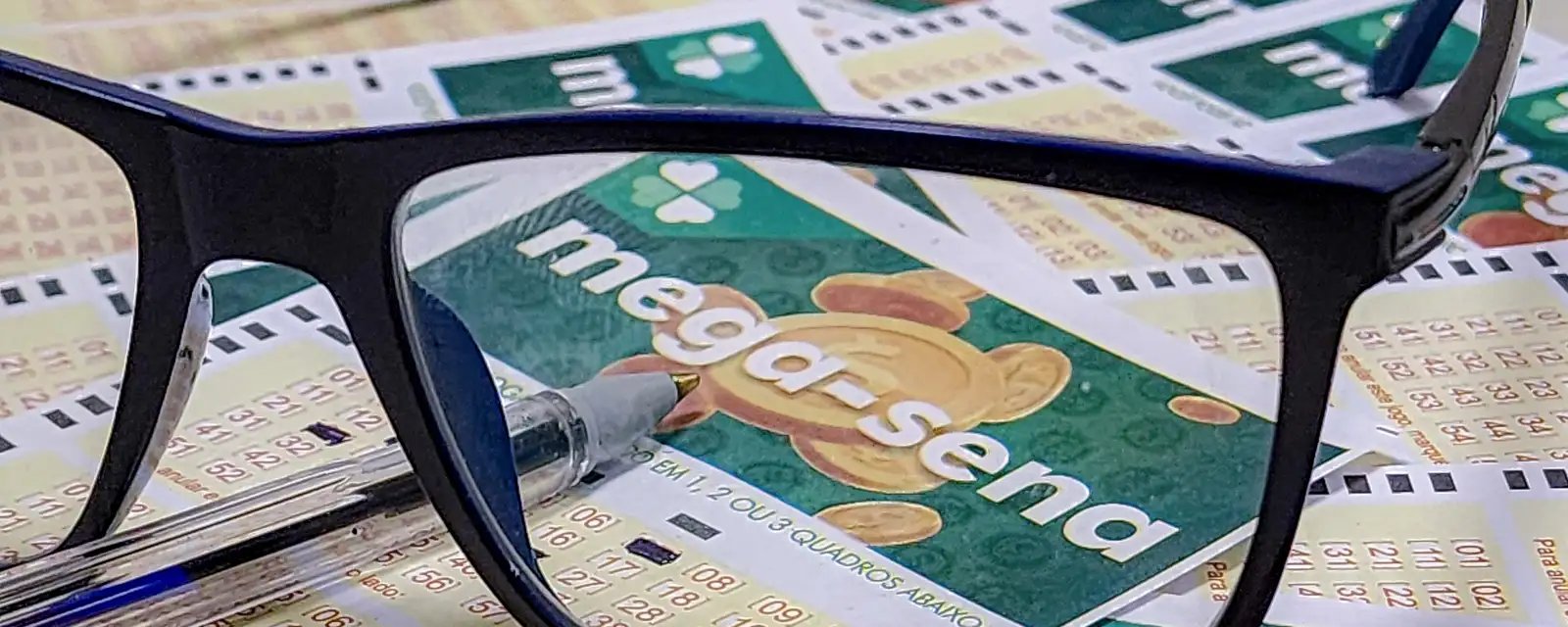 Mega-Sena acumulada sorteia R$ 105 milhões nesta noite - Imagem do artigo